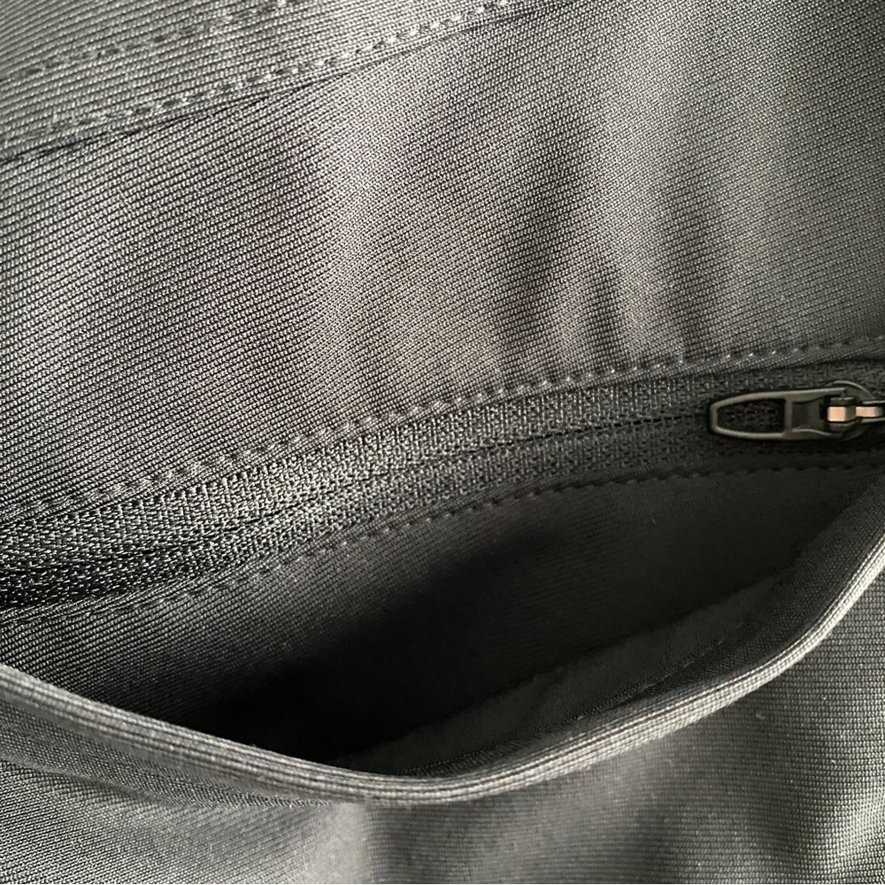 Lululemon ABC Classic-Fit Pant Warpstreme - Picture 6 of 7